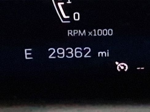 Used 2024 Cadillac XT4 Premium Luxury image 15