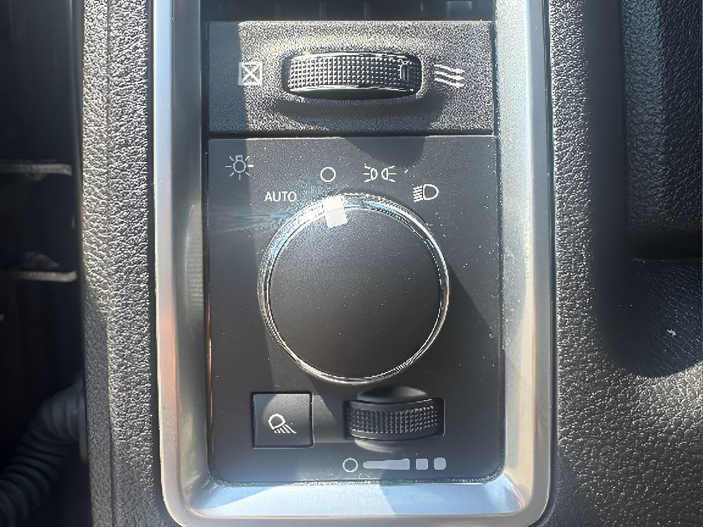 Used 2022 RAM 1500 Warlock w/ Electronics Group AWD/4WD image 15