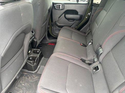 Used 2023 Jeep Gladiator Rubicon w/ Cold Weather Group image 16