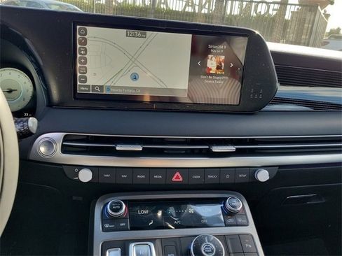 New 2025 Hyundai Palisade Calligraphy image 10