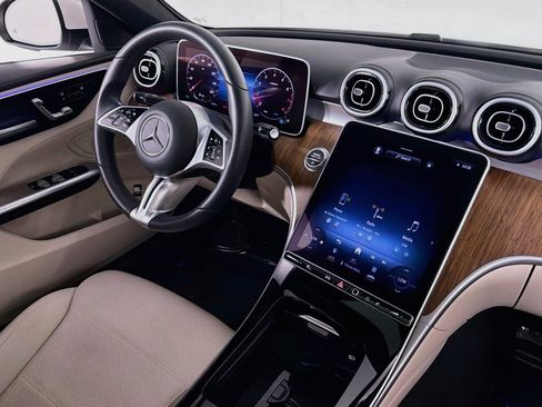 Used 2024 Mercedes-Benz C 300 Sedan image 16
