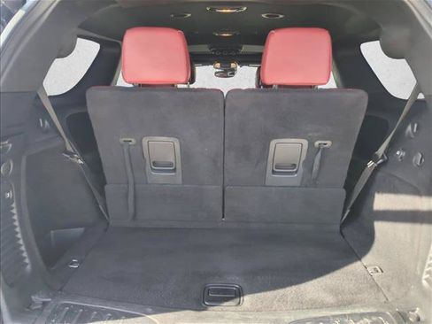 Used 2019 Dodge Durango SRT w/ Technology Group AWD/4WD image 6
