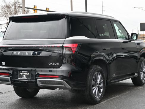 Used 2025 INFINITI QX80 Pure image 11