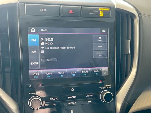 Used 2022 Subaru Ascent Premium w/ Convenience Package AWD/4WD image 16