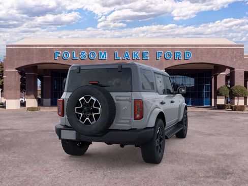 New 2026 Ford Bronco Outer Banks AWD/4WD image 8