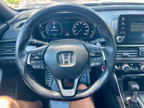 Used 2018 Honda Accord Sport image 13