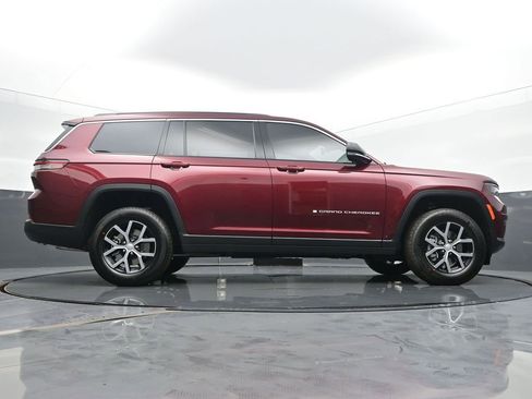 Used 2025 Jeep Grand Cherokee L Limited image 54