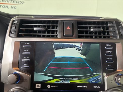Used 2021 Toyota 4Runner Limited AWD/4WD image 19