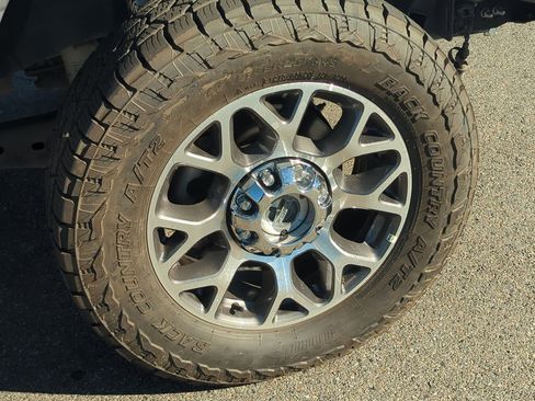 Used 2022 Ford F250 Lariat w/ Lariat Ultimate Package image 13