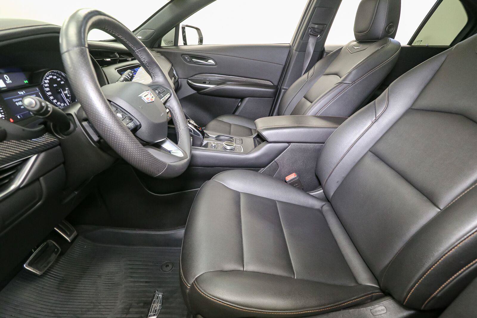 Used 2022 Cadillac XT4 Sport w/ Sun And Sound Package AWD/4WD image 45