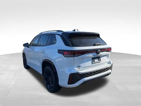 New 2026 Volkswagen Tiguan SE R-Line image 5