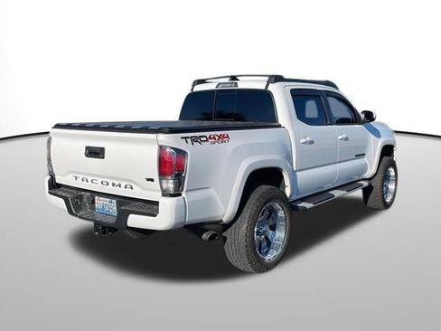 Certified 2020 Toyota Tacoma TRD Sport image 3