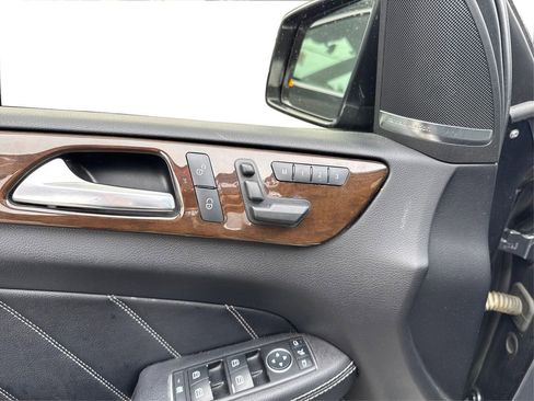 Used 2015 Mercedes-Benz GL 450 4MATIC image 22