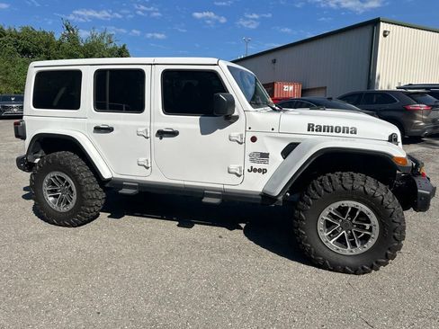 Used 2026 Jeep Wrangler Unlimited Rubicon AWD/4WD image 7