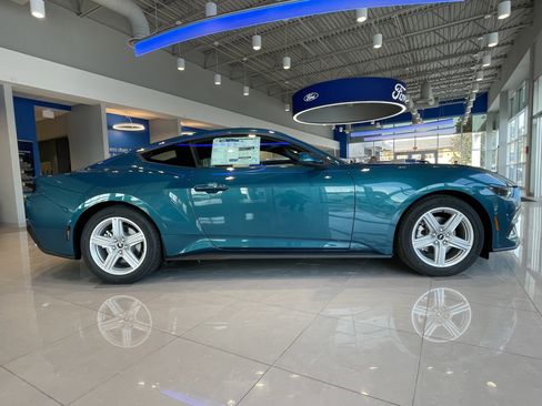 New 2026 Ford Mustang Coupe image 4