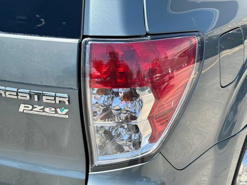 Used 2010 Subaru Forester 2.5X Premium w/ Popular Equipment Group 1A AWD/4WD image 29