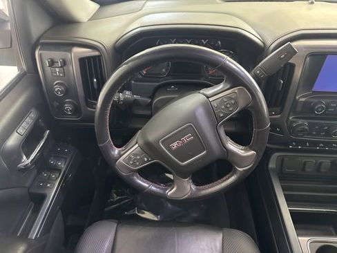 Used 2018 GMC Sierra 1500 SLT AWD/4WD image 29