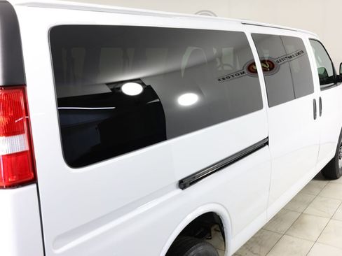 Used 2024 Chevrolet Express 3500 LT w/ LT Preferred Equipment Group RWD image 38