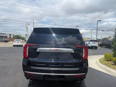 Used 2022 GMC Yukon Denali AWD/4WD image 6