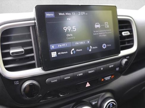 Certified 2026 Hyundai Venue SEL FWD image 17