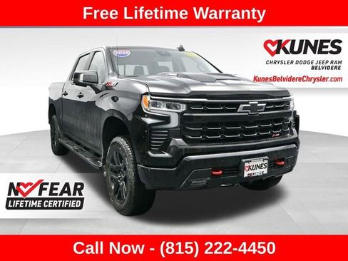 Used 2025 Chevrolet Silverado 1500 LT Trail Boss w/ Convenience Package II image 1
