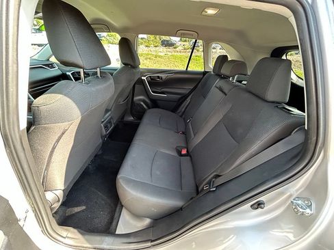 Used 2025 Toyota RAV4 LE AWD/4WD image 26