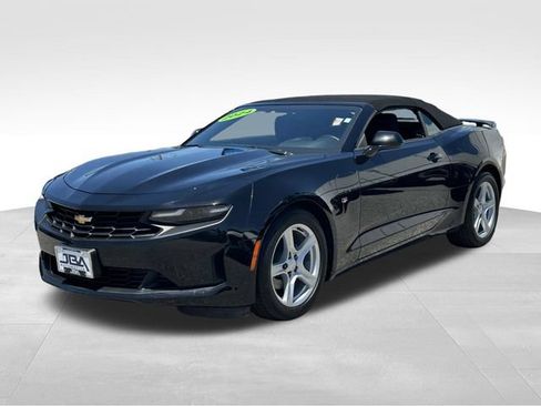 Certified 2024 Chevrolet Camaro LT RWD image 22