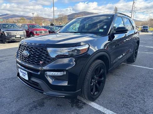 Certified 2024 Ford Explorer ST w/ Equipment Group 401A image 7