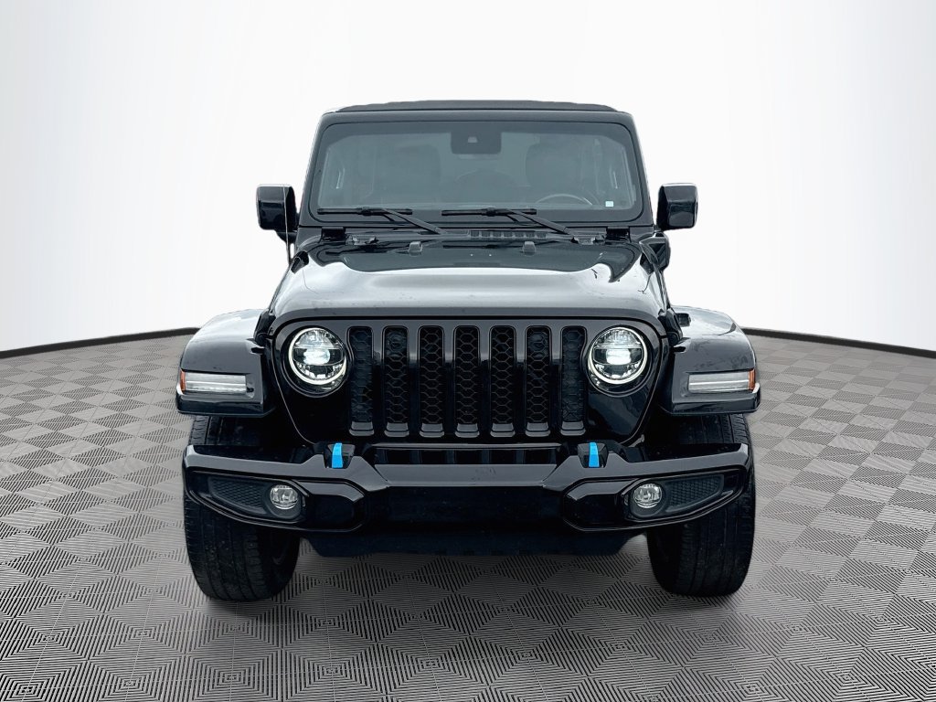 Certified 2022 Jeep Wrangler Unlimited Sahara AWD/4WD image 2