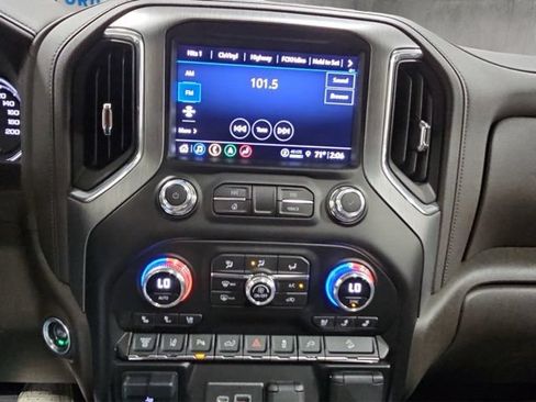 Used 2023 GMC Sierra 2500 Denali w/ Technology Package AWD/4WD image 16