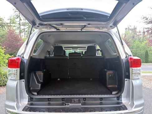 Used 2011 Toyota 4Runner Limited RWD image 32