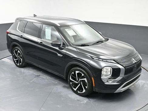 Used 2023 Mitsubishi Outlander SEL image 47