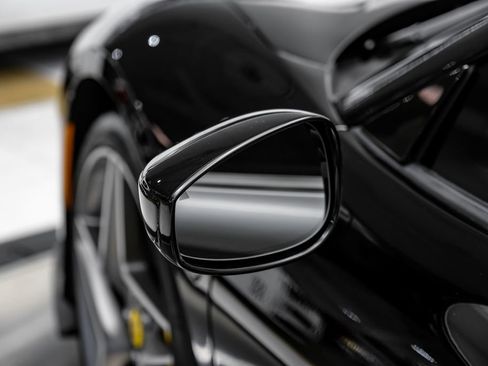 Used 2023 Ferrari F8 Tributo RWD image 47