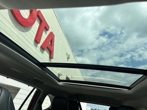 New 2026 Toyota Highlander Platinum image 20