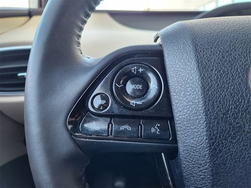 Used 2019 Toyota Prius XLE image 28