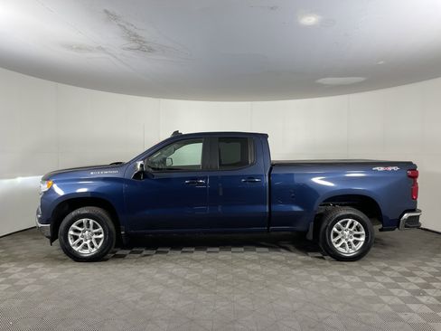 Used 2022 Chevrolet Silverado 1500 LT image 3
