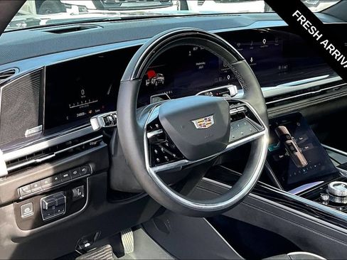 Used 2025 Cadillac Escalade Sport w/ Touring Package AWD/4WD image 5