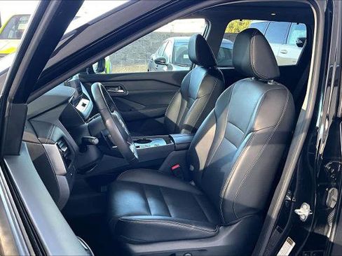 Certified 2024 Nissan Rogue SL w/ SL Premium Package image 7