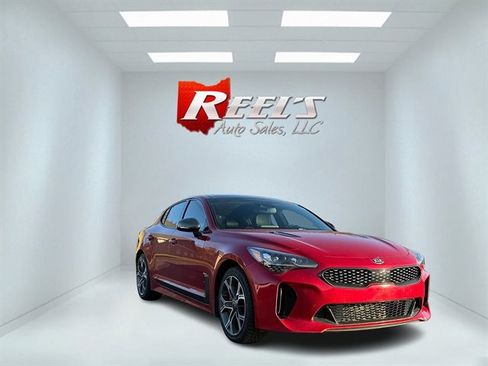 Used 2019 Kia Stinger GT1 image 4