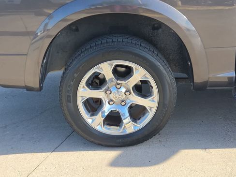 Used 2016 RAM 1500 Laramie w/ Convenience Group RWD image 16