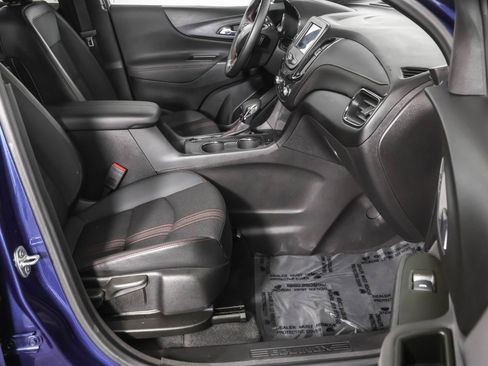 Used 2023 Chevrolet Equinox RS image 42