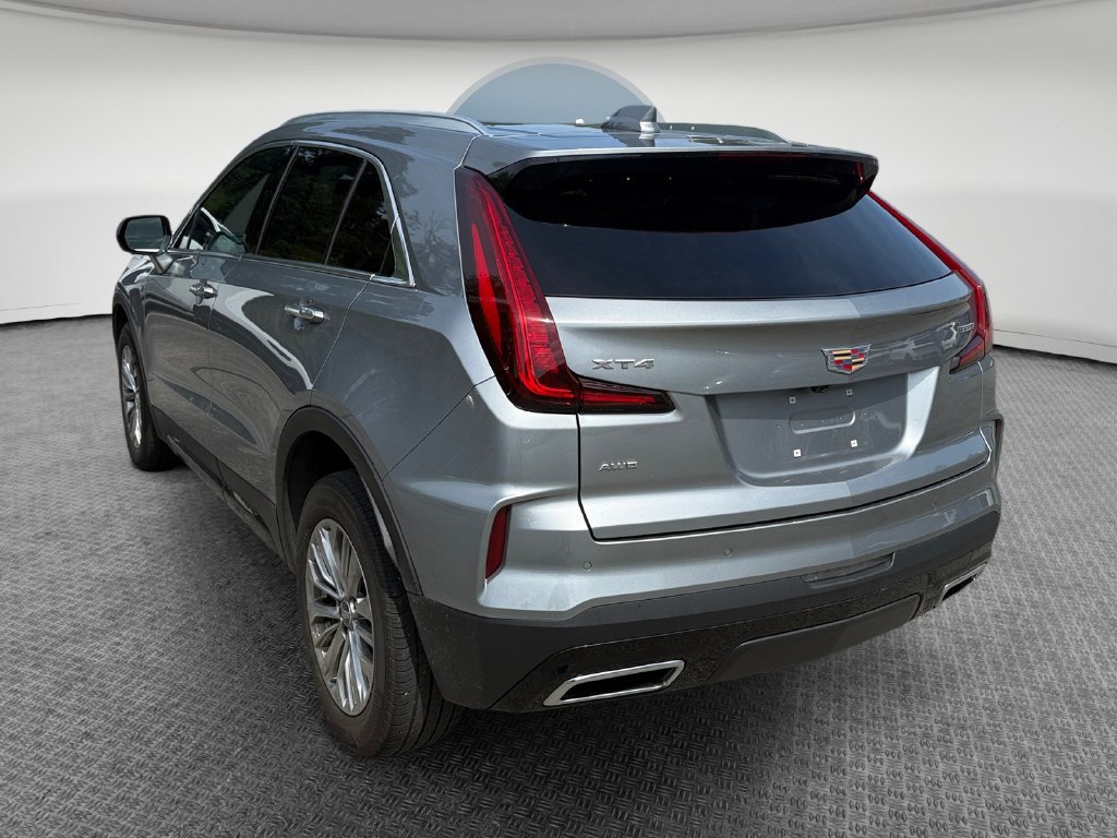 Used 2024 Cadillac XT4 Premium Luxury AWD/4WD image 6