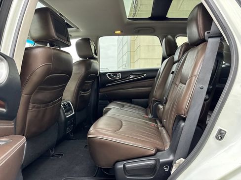 Used 2016 INFINITI QX60 FWD w/ Deluxe Technology Package image 6