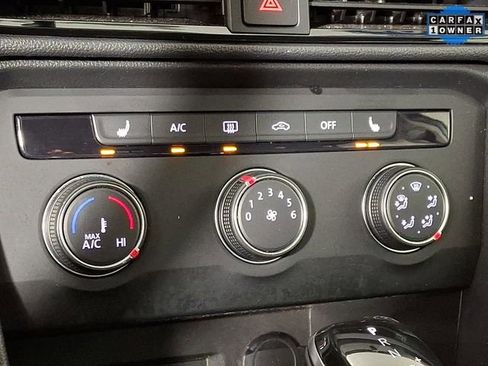 Used 2022 Volkswagen Taos SE image 17