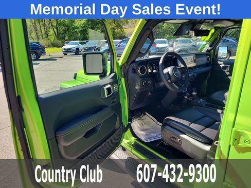 Used 2026 Jeep Gladiator Sport AWD/4WD image 10