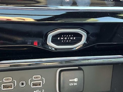 New 2026 Jeep Grand Cherokee L Limited w/ Limited Altitude Package image 31