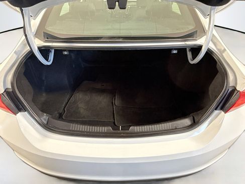 Used 2017 Chevrolet Malibu LT image 35