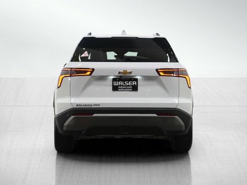 Used 2025 Chevrolet Equinox LT w/ Convenience Package II image 4