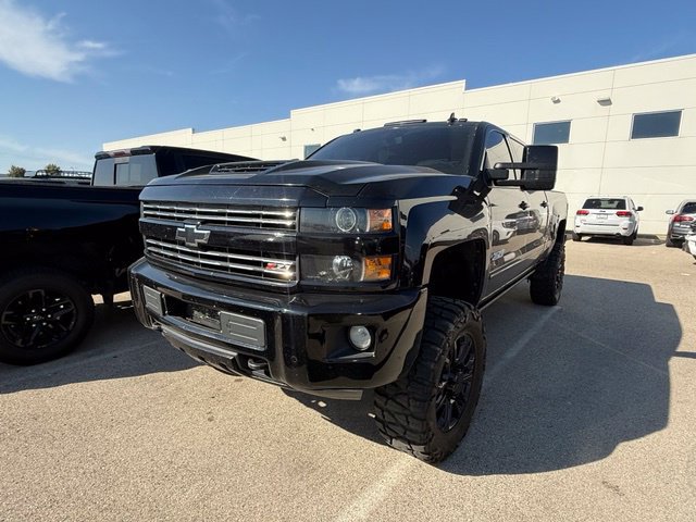 Used 2017 Chevrolet Silverado 2500 LTZ w/ Midnight Edition AWD/4WD image 3