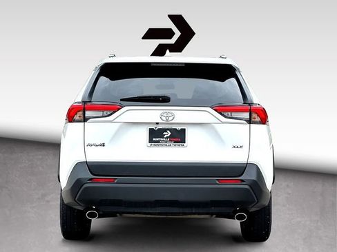 Used 2024 Toyota RAV4 XLE FWD image 7